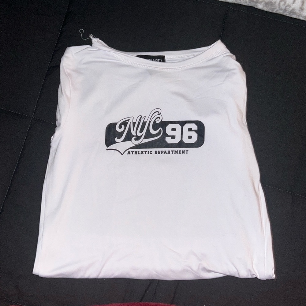 White streetwear society cropped tee